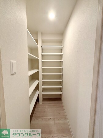 スターズスクエア浦和美園の物件内観写真